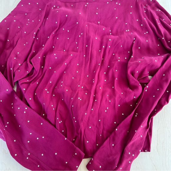 Rails Sloane Top In Rouge Gradient Stars Print - Picture 4 of 7